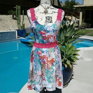 Sale today! Multicolored cute dress Juniors